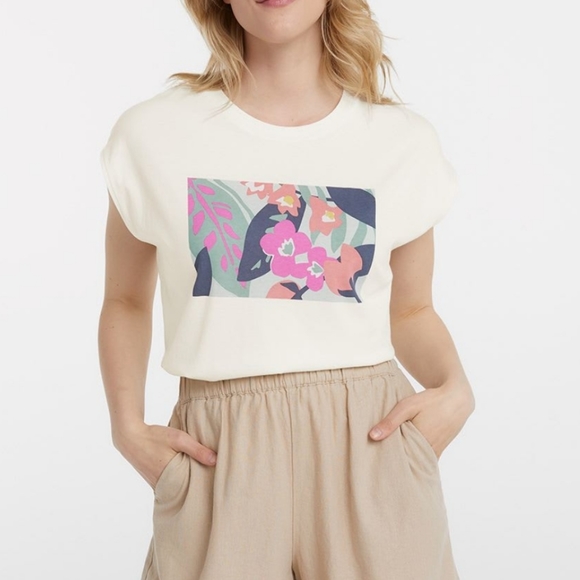 Women's Printed Extended Cap Sleeve - Picture 7 of 8